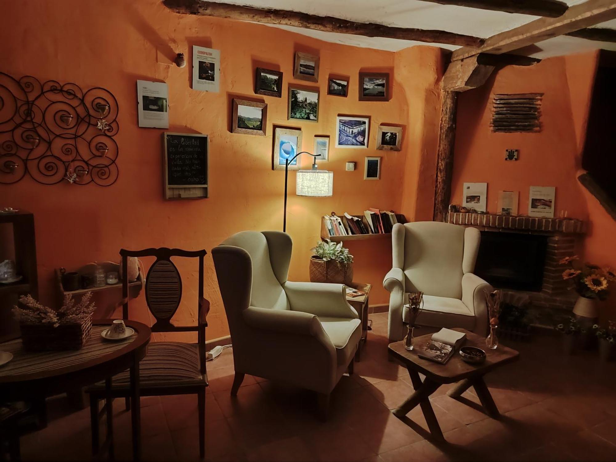 Hotel El Planeta Escondido Losana de Piron
